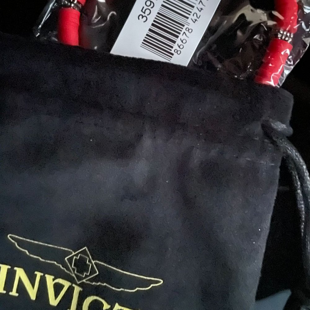 NEW Invicta Red Elements Rubber Bracelet For 8 Inches Wrist - Picture 8 of 9